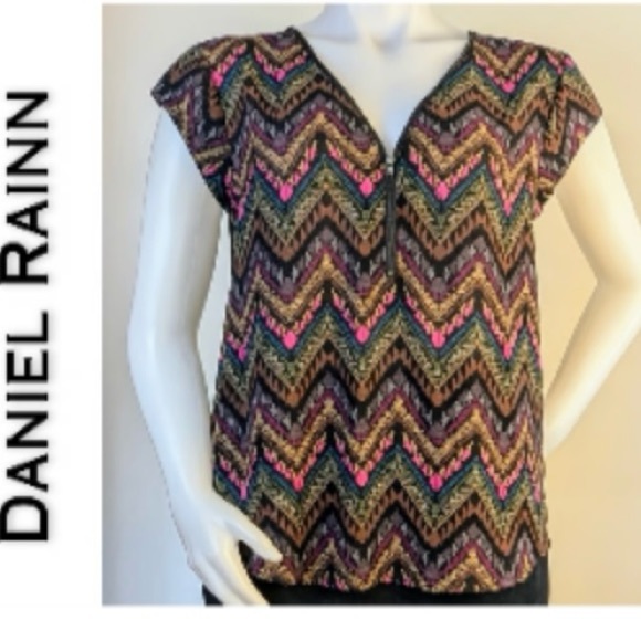 Daniel Rainn Print Shell Blouse - Picture 3 of 7